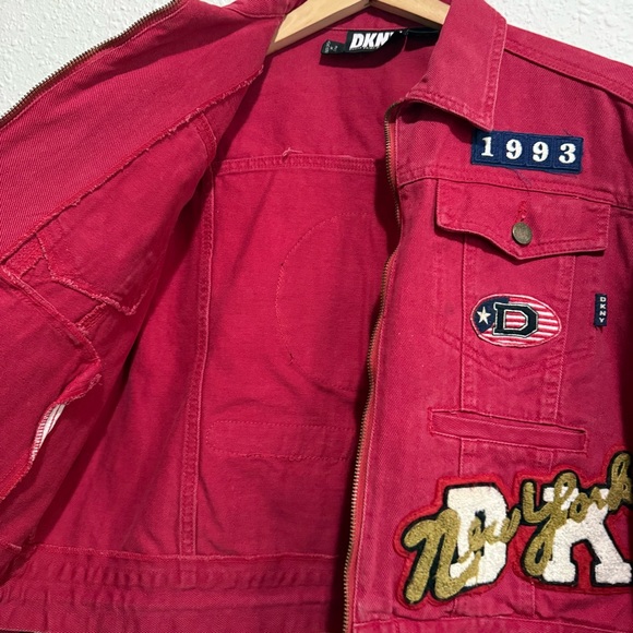 DKNY jeans‎ culture M Vibrant Red Embroidered patches crop bomber Jacket zip Y2K - Picture 6 of 8